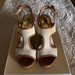 Michael Kors Gillian Wedges EUC size 6.5M